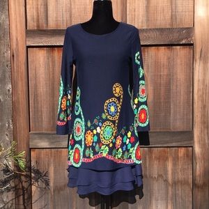 💰 NWTs Reborn Abstract Floral Long Sleeve Dress.